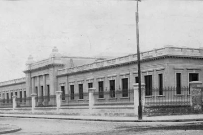 Cartas de lectores: fotografías del Colegio Nacional