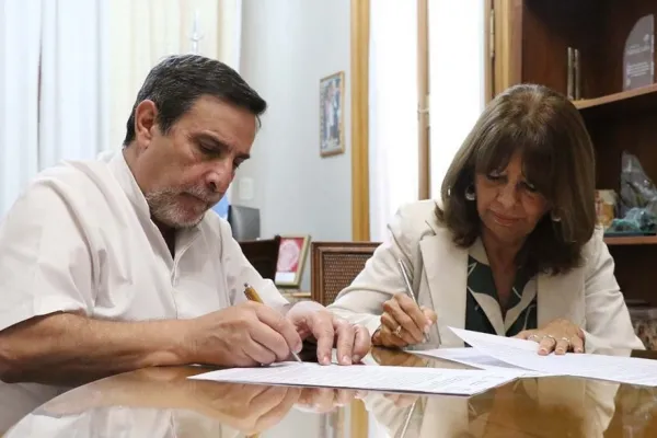 Salud y Educación incorporarán un tráiler para el llenado de fichas médicas