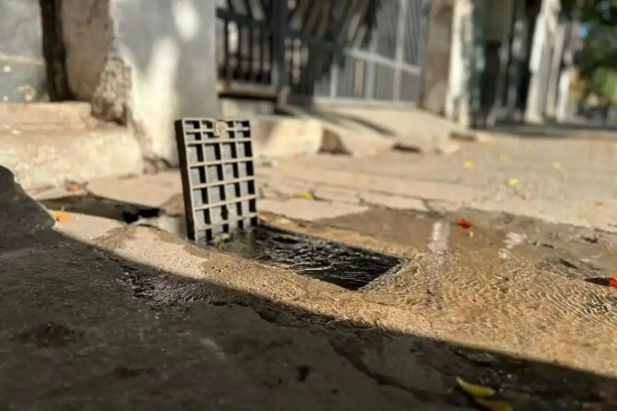 Se robaron cinco medidores de agua por día en la Capital