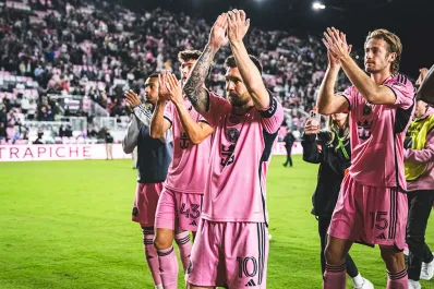 Messi está de vuelta: asistencia, gambeta y ovación en el debut de Inter en la MLS