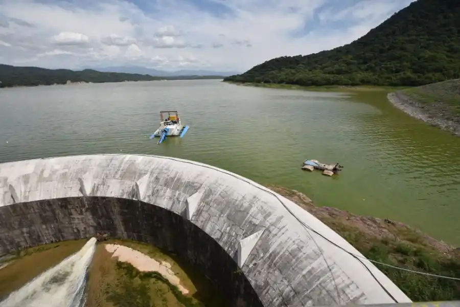 COTAS. El Cadillal llegó a 604 metros, lejos de su capacidad de 614 metros.