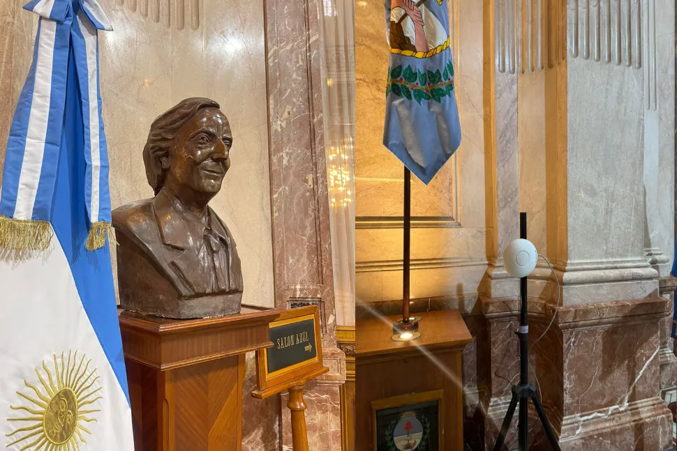 Villarruel retiró un busto de Néstor Kirchner del Congreso: “Yo no soy su viuda”