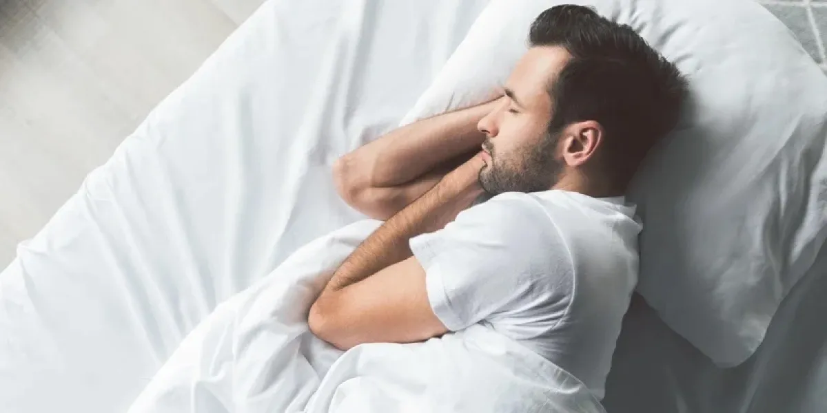 DORMIR MÁS RÁPIDO. Una sesión corta de este tipo de ejercicio ayuda a conciliar el sueño rápidamente.