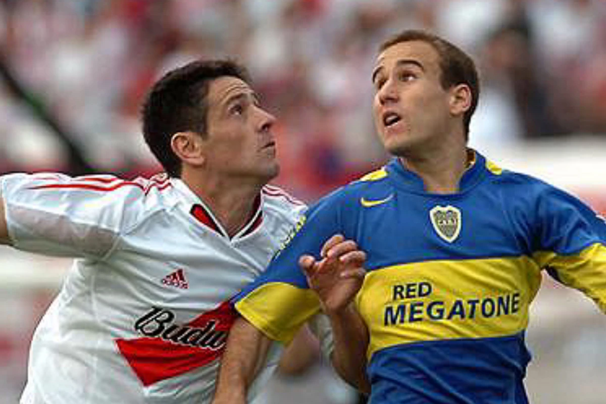 CON LAS GANAS. El superclásico entre Boca y River en 2006, finalmente no se disputó en Tucumán. Foto archivo. 