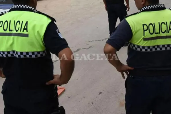 Detuvieron a tres policías y un civil por el intento de huelga policial