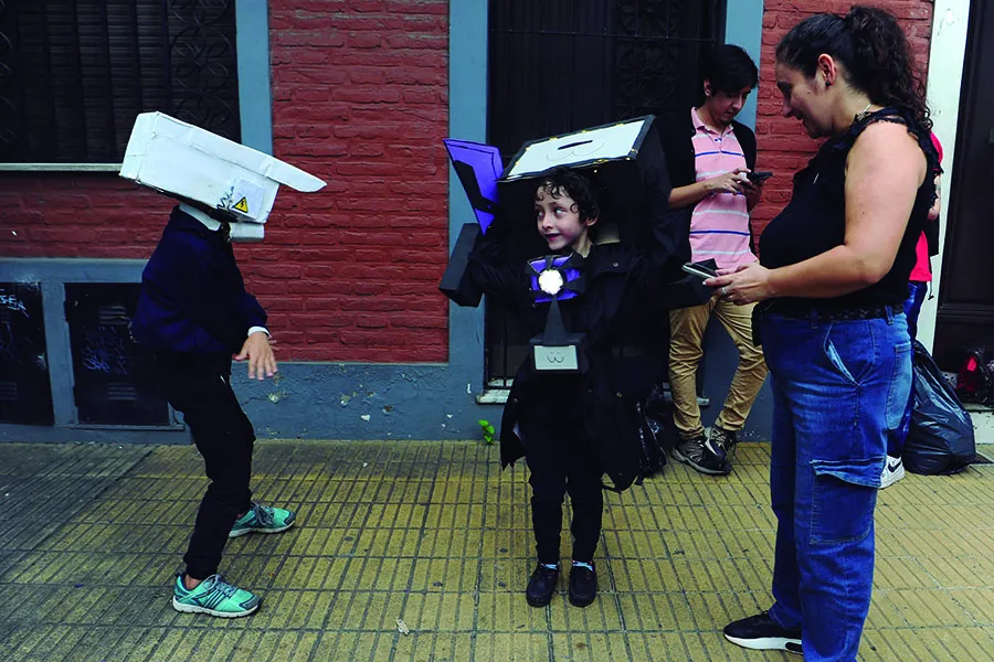 FAMILIA. Son muchos los niños que disfrutan del mundo anime