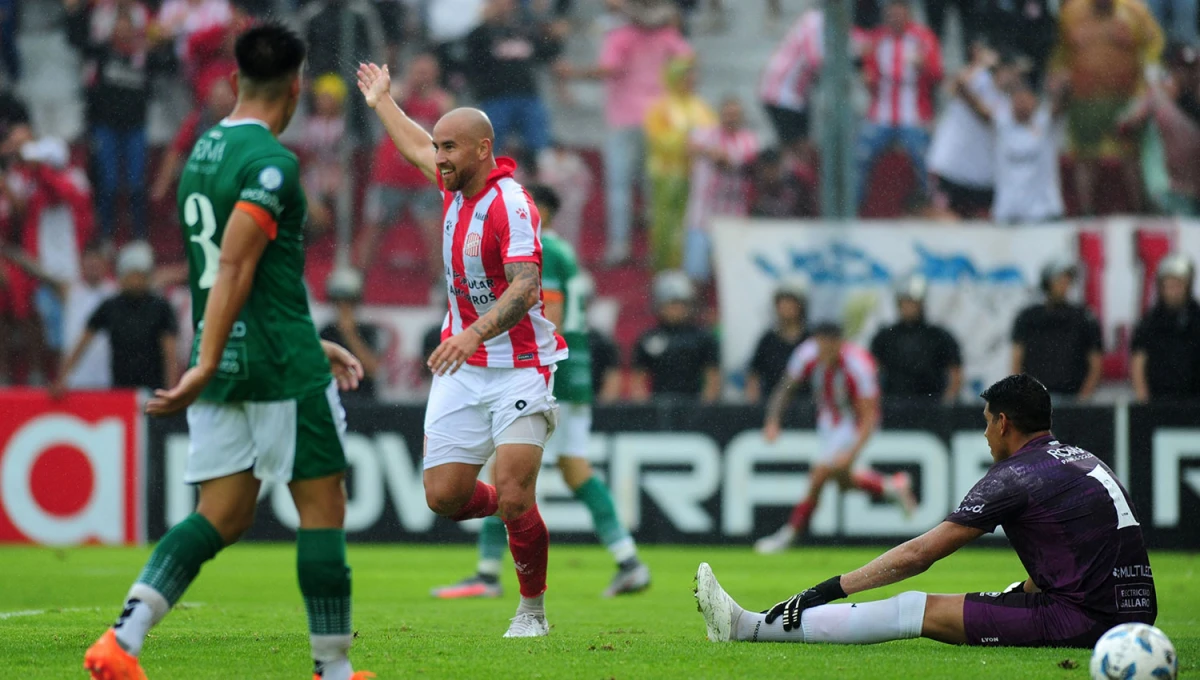 POTENCIA. Junior Arias lleva un gol en tres partidos y se ganó el puesto de centrodelantero en San Martín.