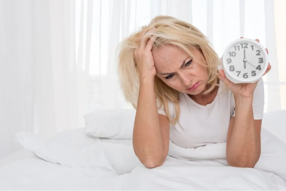 El insomnio es uno de los síntomas más comunes de la menopausia.