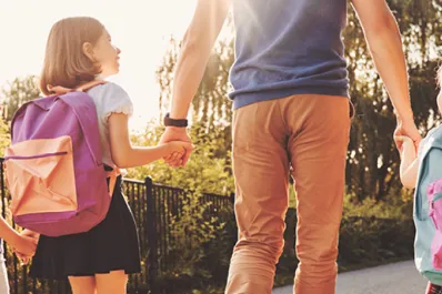Vuelta a clases: cómo debe ser la mochila ideal de los niños para evitar dolores en sus espaldas y hombros