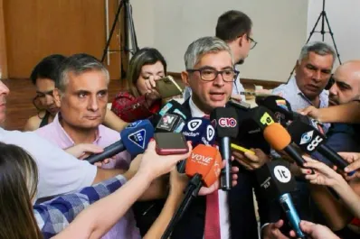 Canelada y Cobos, tras votar contra la suba del boleto: “Se viaja como ganado”