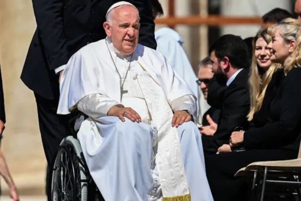 Hospitalizaron al papa Francisco para hacerle un chequeo médico