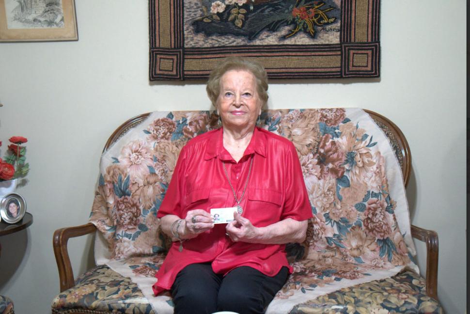 MARÍA NELLY DEL VALLE CORREA. Celebra hoy sus 96 años.