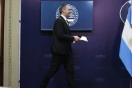 Adorni acusó al gobernador de Chubut de haber organizado 25 festivales