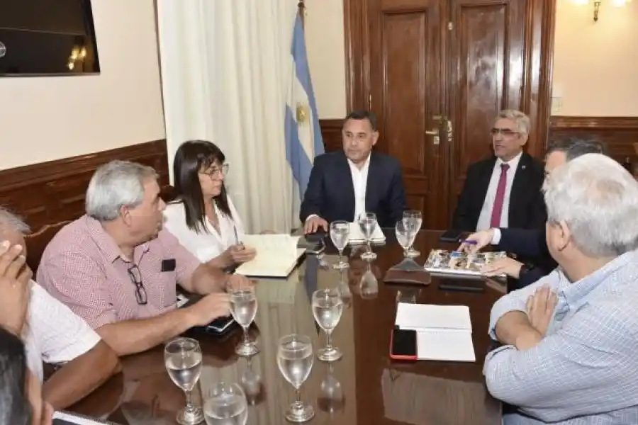 EN EL PLANO LOCAL. Los gremios tucumanos esperan otra propuesta.