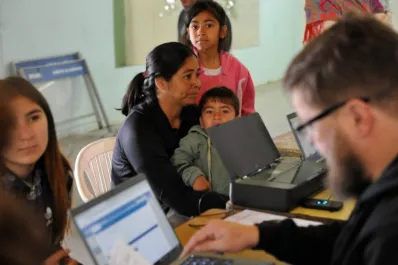 Asignaciones familiares: cómo quedan las escalas con el aumento del 27,18% a partir de marzo