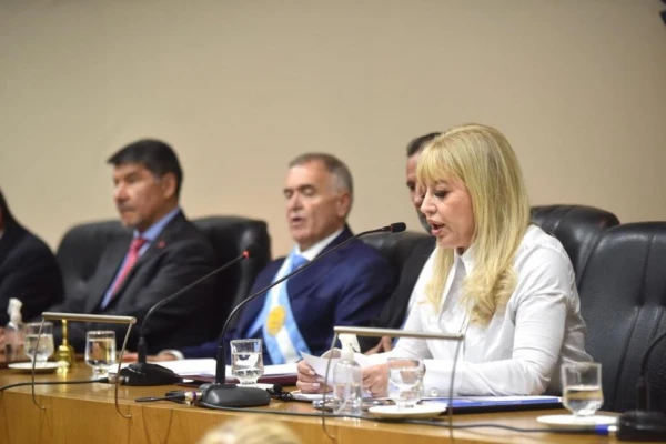 Chahla: críticas al pasado y foco en el futuro