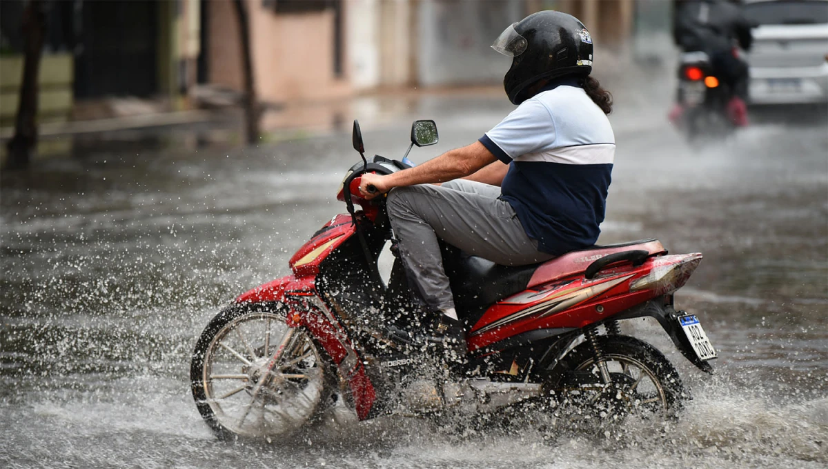 A PREPARARSE. El pronóstico anuncia lluvias y tormentas al menos hasta el martes en Tucumán.