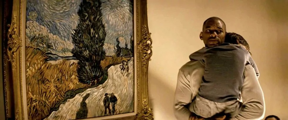 “SOY LEYENDA”. El actor Will Smith protege al pequeño en una vivienda poblada de cuadros de grandes artistas, como de Van Gogh.