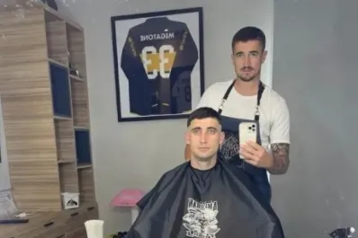 Jugó en Atlético Tucumán y San Martín, ahora tiene su propia peluquería en su casa