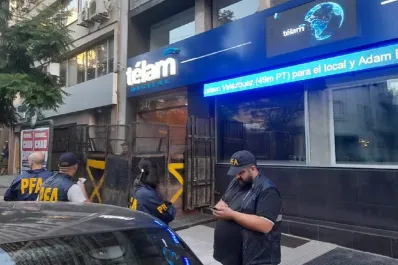 El Gobierno cerró Télam: los periodistas no pudieron ingresar a las oficinas