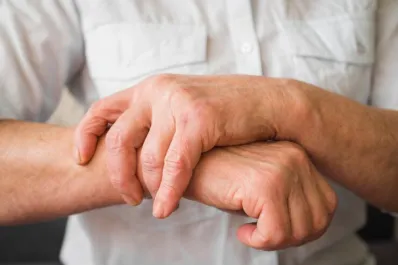 ¿Cuál es la diferencia entre artrosis y artritis?: las claves para diagnosticar y tratar ambas condiciones