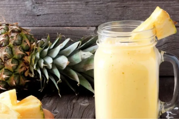 Jugo de ananá y avena: cómo preparar la bebida que ayuda a bajar el colesterol