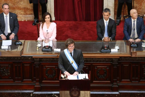 Defensa del DNU: el oficialismo tensa la actividad de la bicameral