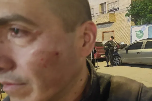 La Policía asegura que respondió a las agresiones de los hinchas de Atlético: Arrojaron piedras