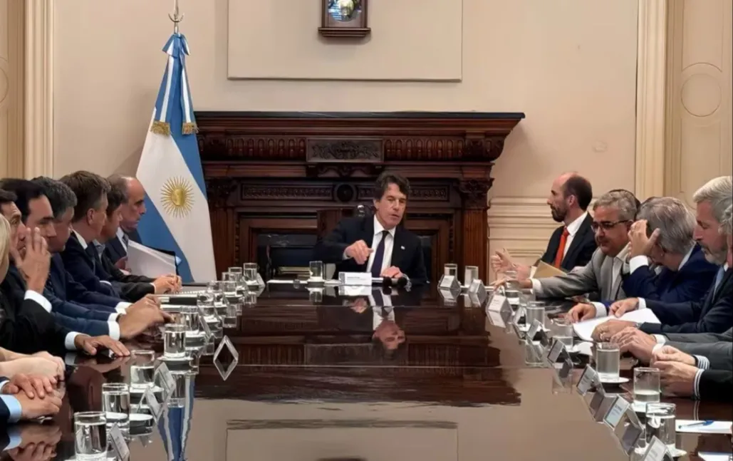 Concluyó la reunión de los gobernadores con Posse y Francos en Casa Rosada