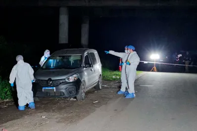 Crimen en la Circunvalación: lo asesinaron a balazos y quisieron incendiar la camioneta