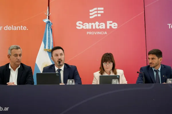 Petri anunció que mañana llegarán las fuerzas armadas a Rosario