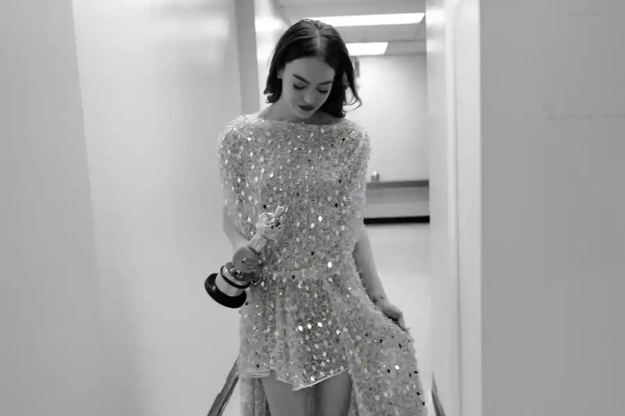 Para la fiesta post-gala, Emma Stone volvió a elegir un Louis Vuitton