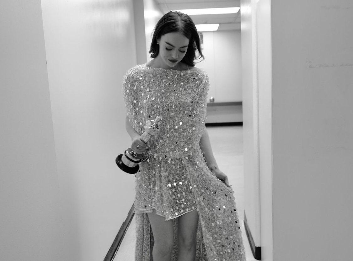 Para la fiesta post-gala, Emma Stone volvió a elegir un Louis Vuitton