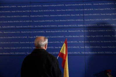 Una España dividida recuerda a las víctimas del ataque a Atocha