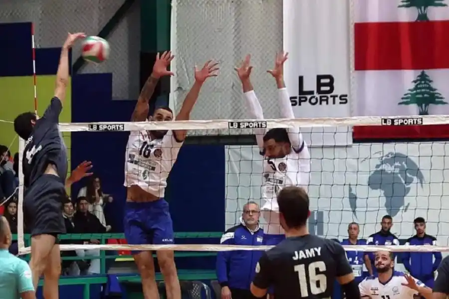 CONTENCIÓN. Assaf disfruta de su presente con Speed Ball, puntero de la 