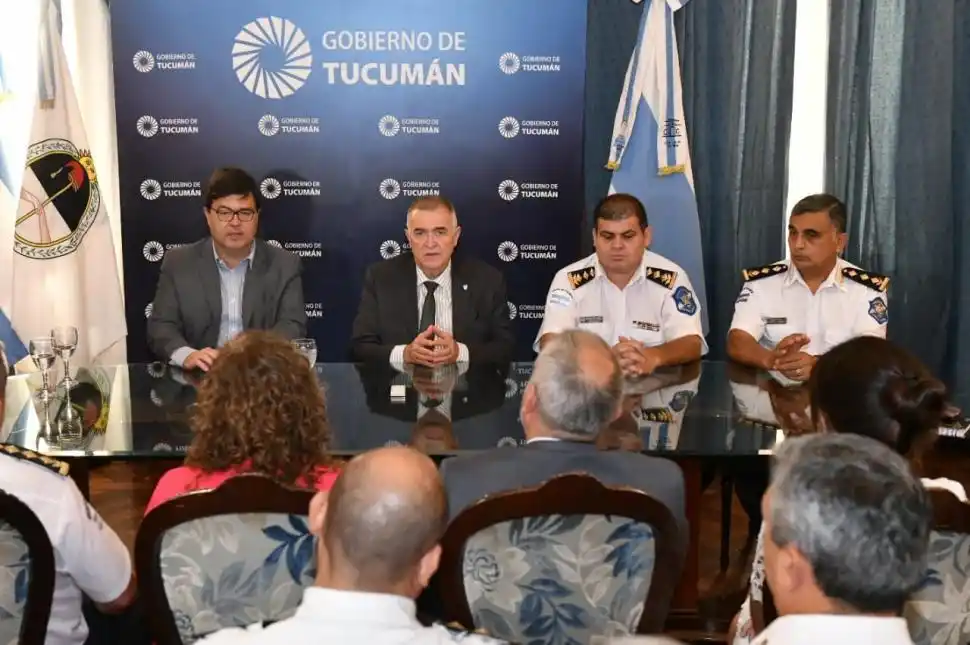 Narcotráfico: Milei piensa modificar una ley para usar las Fuerzas Armadas