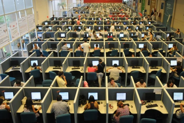 Extienden y aumentan los subsidios a los call center