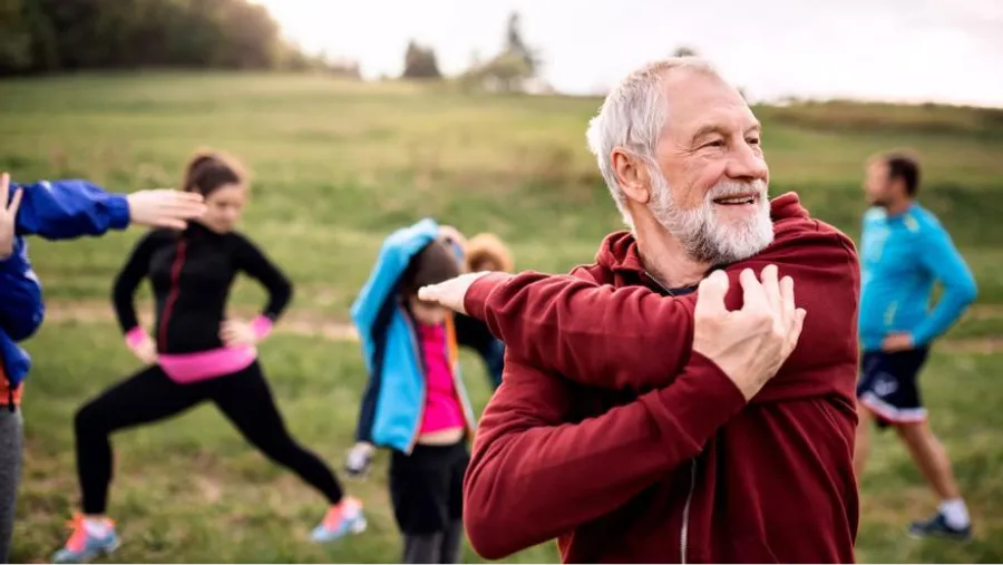 Cuál es el ejercicio poco conocido que impulsa el metabolismo en personas mayores de 50 años, según la ciencia.