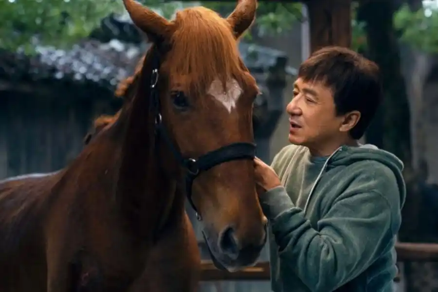 Estrenos: acción, artes marciales y  tiburones que amenazan