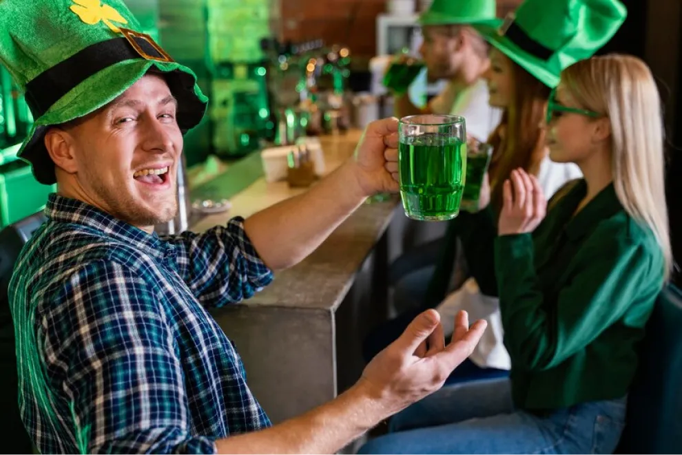 Ya llega el Día de San Patricio: por qué se toma cerveza y cuándo se celebra