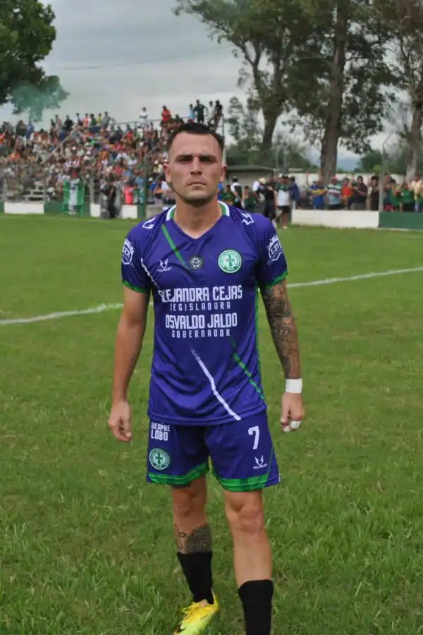 Hizo dos goles hoy Facundo Cruz para Graneros (gentileza Juan Ybarra). 