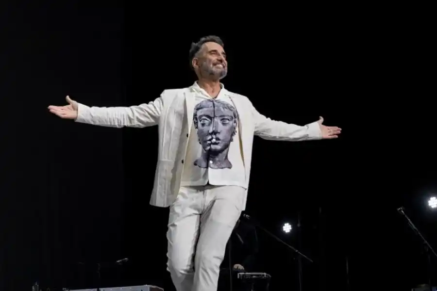 JORGE DREXLER. El artista uruguayo, en Vive Latino.