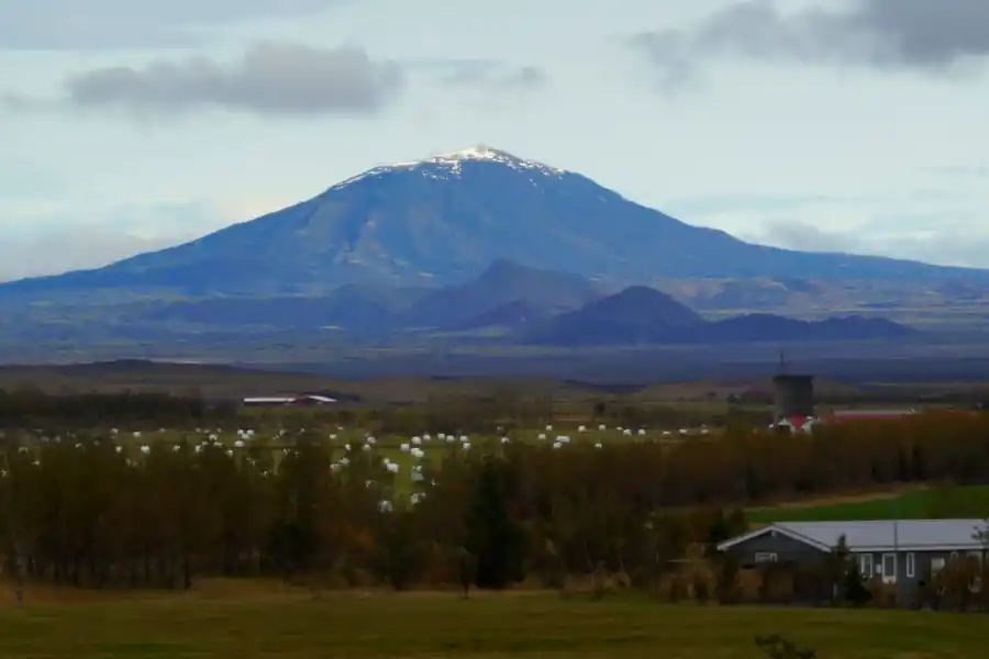 El imponente Hekla dominando el horizonte.