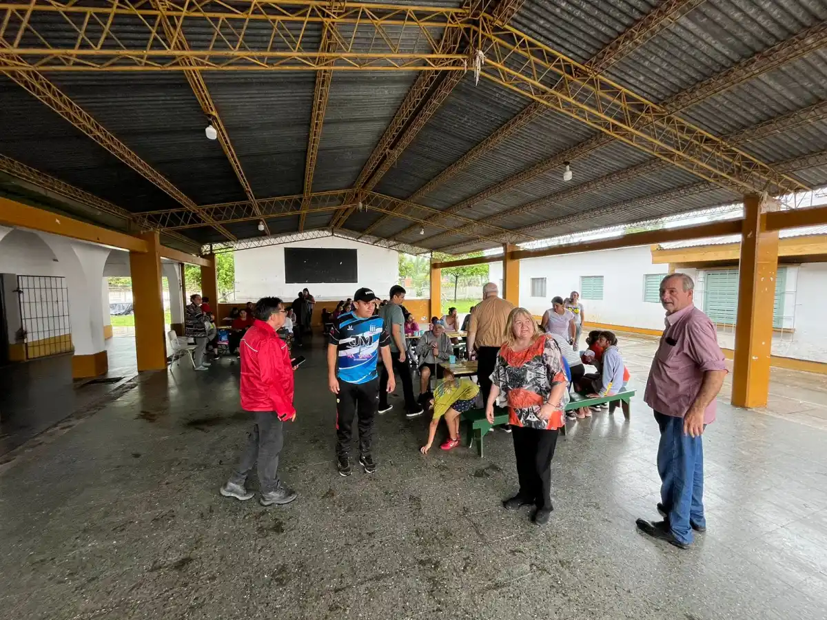 Evacuación de familias afectadas. COMUNICACIÓN PÚBLICA