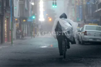 Alerta naranja por fuertes tormentas y posibles inundaciones: cuáles son las 13 provincias afectadas