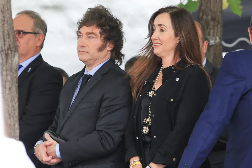 Milei y Villarruel estuvieron juntos en el acto por el aniversario del atentado a la embajada de Israel