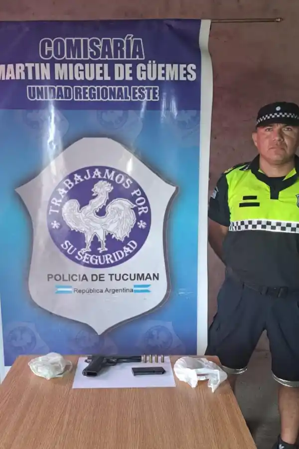 SECUESTRO. La Policía incautó un arma y más de 220 gramos de cocaína.