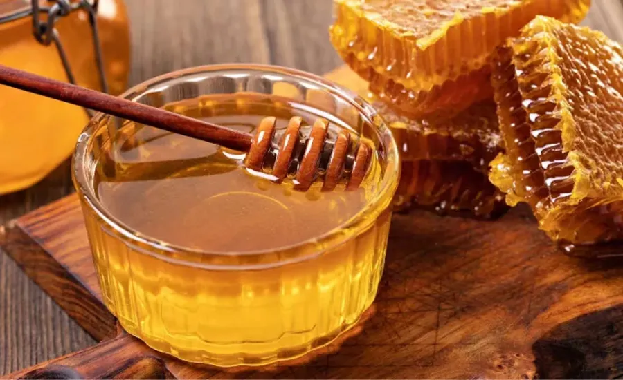 La jalea real tiene múltiples beneficios para la salud