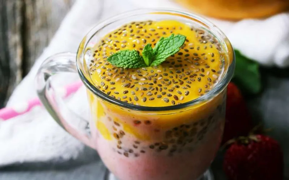 Cuatro snacks saludables, fáciles y bajos en calorías para llevar al trabajo
