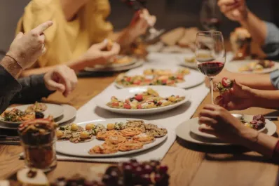 La importancia de la cena: ¿cuáles son los alimentos que debemos consumir en este momento del día?